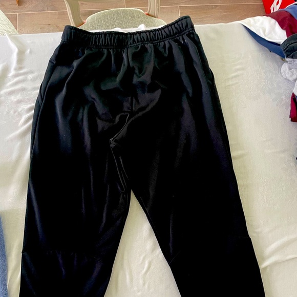 Nike Men’s Medium Joggers - Picture 2 of 3